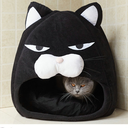 Cozy bed for cats and dogs