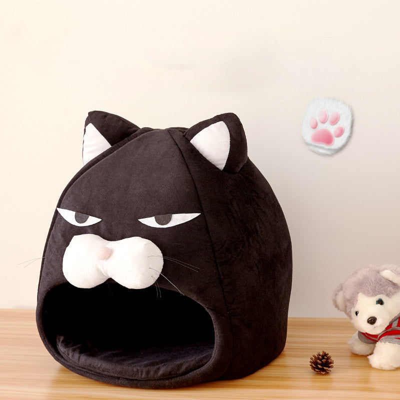 Cozy bed for cats and dogs