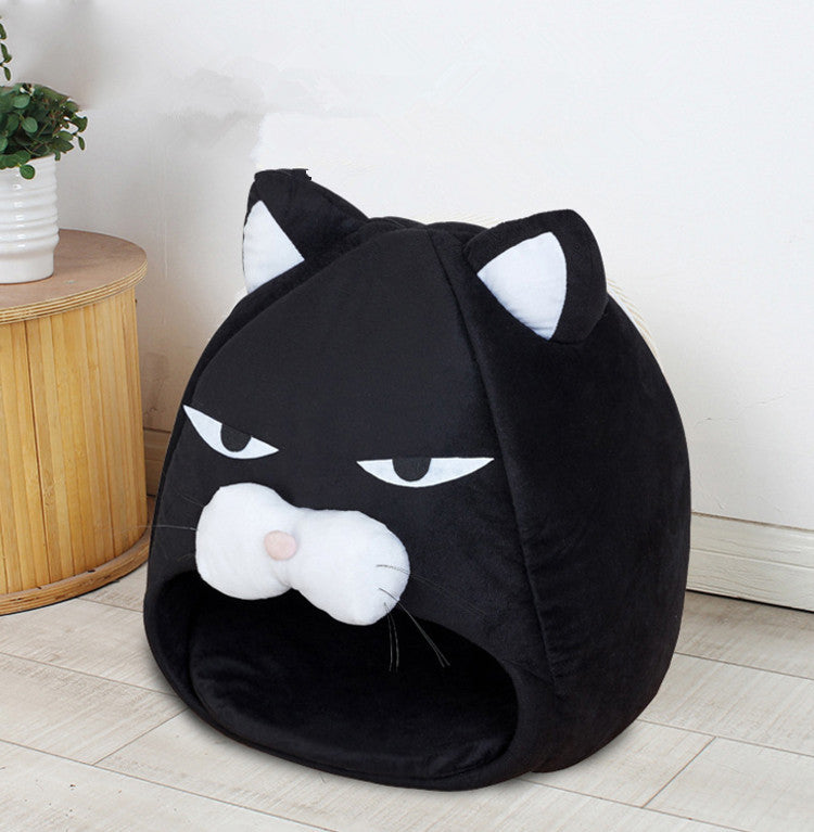 Cozy bed for cats and dogs