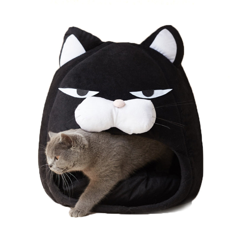 Cozy bed for cats and dogs